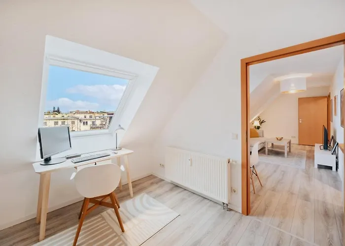 アパート Bliss Place - Serviced - Arbeitsplatz, Zentral, Kueche, Waschmaschine, Smarttv