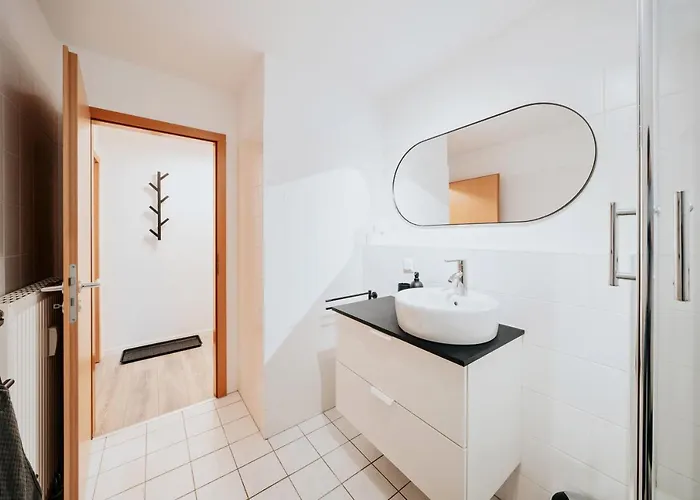 Bliss Place - Serviced - Arbeitsplatz, Zentral, Kueche, Waschmaschine, Smarttv アパート マクデブルク